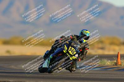 media/Jan-21-2023-CVMA (Sat) [[b9eef8ba1f]]/Race 12 Amateur Supersport Open/